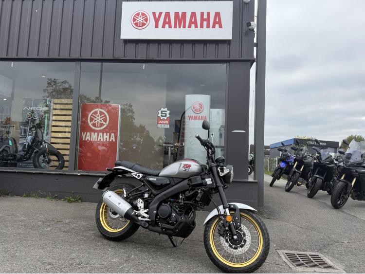 YAMAHA XSR 125 Legacy
