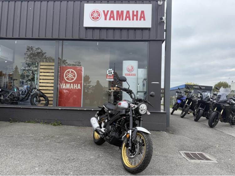 YAMAHA XSR 125 Legacy
