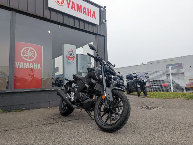YAMAHA MT125 ABS