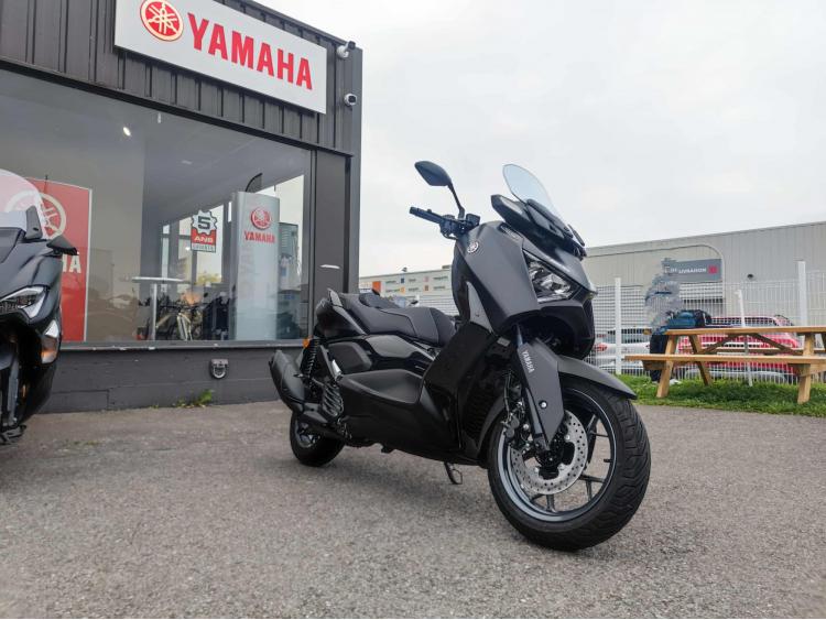 YAMAHA X-MAX 125 TECH MAX