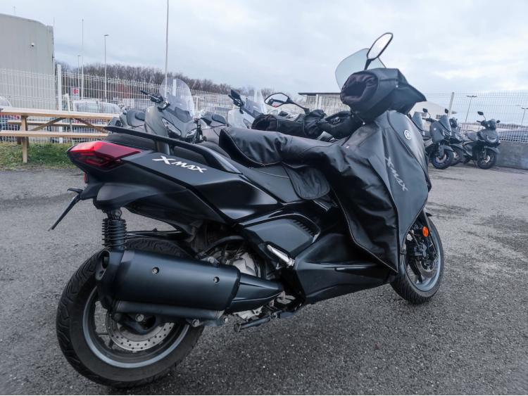 YAMAHA XMAX 300 Tech Max