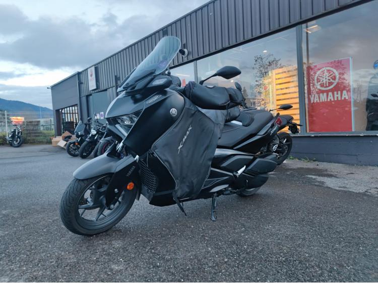 YAMAHA XMAX 300 Tech Max