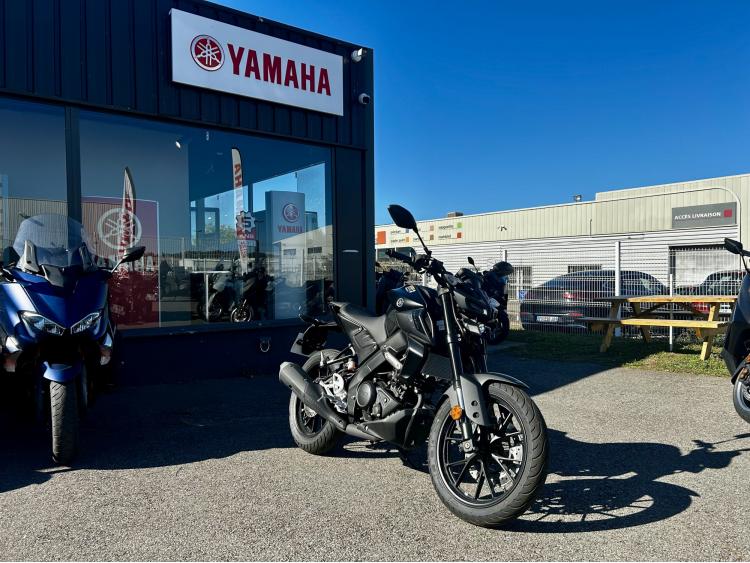 YAMAHA MT-125