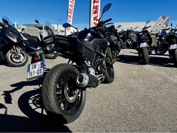 YAMAHA MT-125