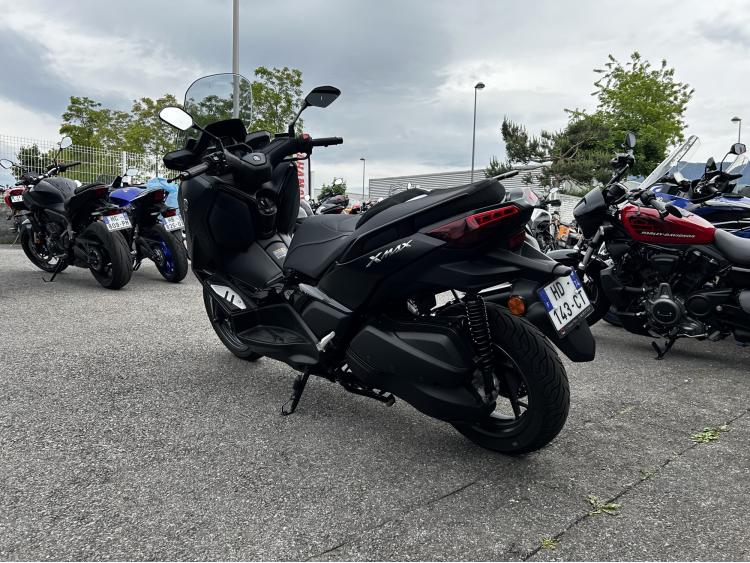 YAMAHA XMAX 300 Tech Max