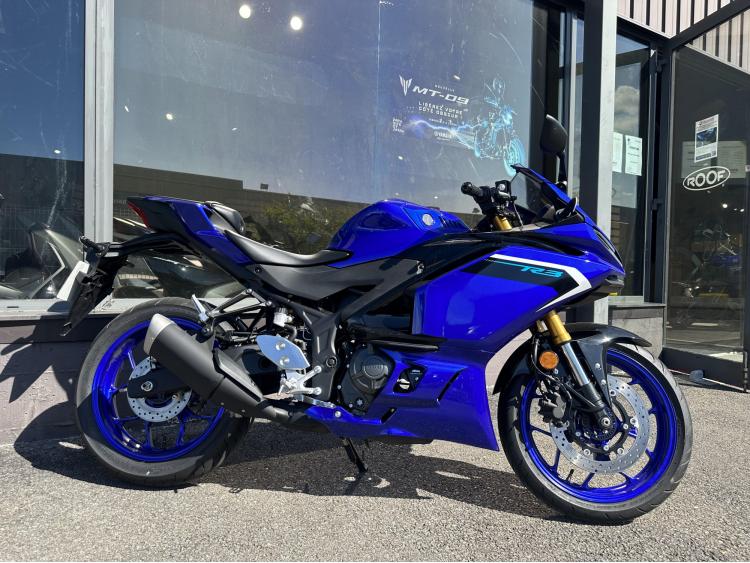 YAMAHA YZF-R3