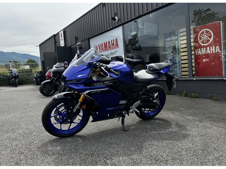 YAMAHA YZF-R3