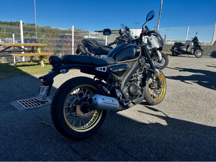 YAMAHA XSR 125 Legacy