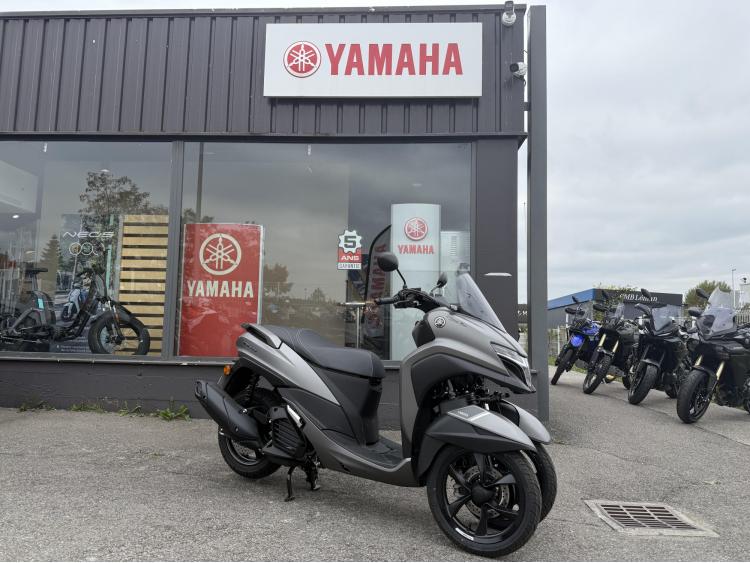 YAMAHA TRICITY 125