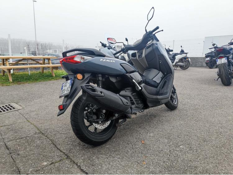 YAMAHA NMAX 125
