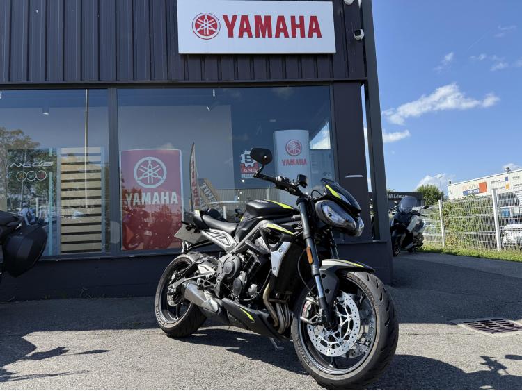 TRIUMPH STREET TRIPLE 765 RS