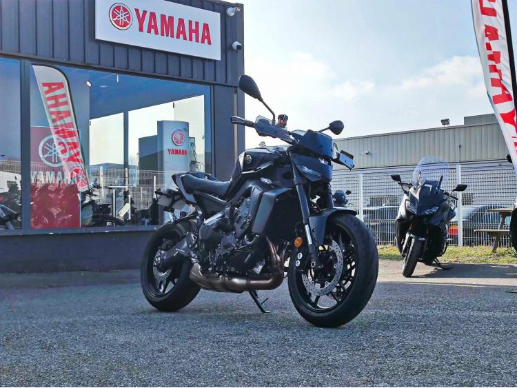 YAMAHA MT-09 Y-AMT 35kw