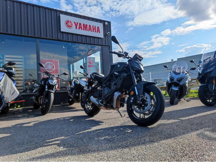 YAMAHA MT07 y-amt (47.5CV)