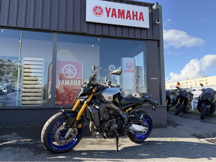 YAMAHA MT-09 SP