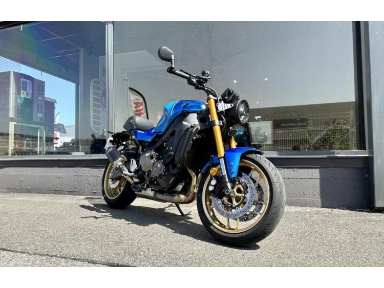 YAMAHA XSR 900