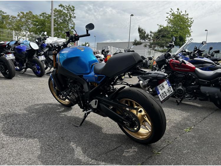 YAMAHA XSR 900