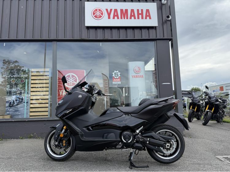 YAMAHA XP T-MAX 560 TECH MAX