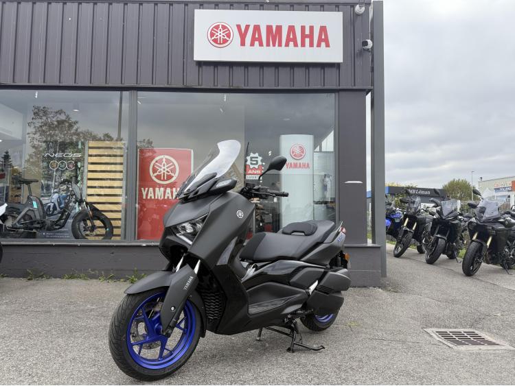 YAMAHA XMAX 300