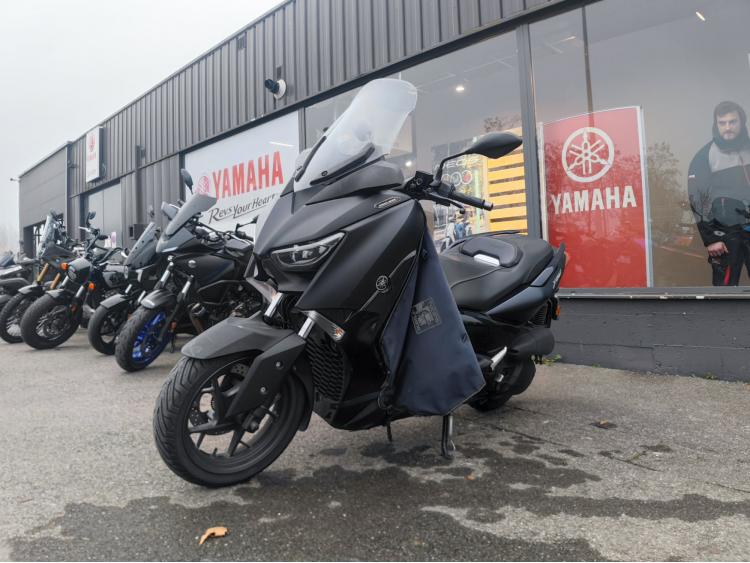 YAMAHA XMAX 125 iron MAX